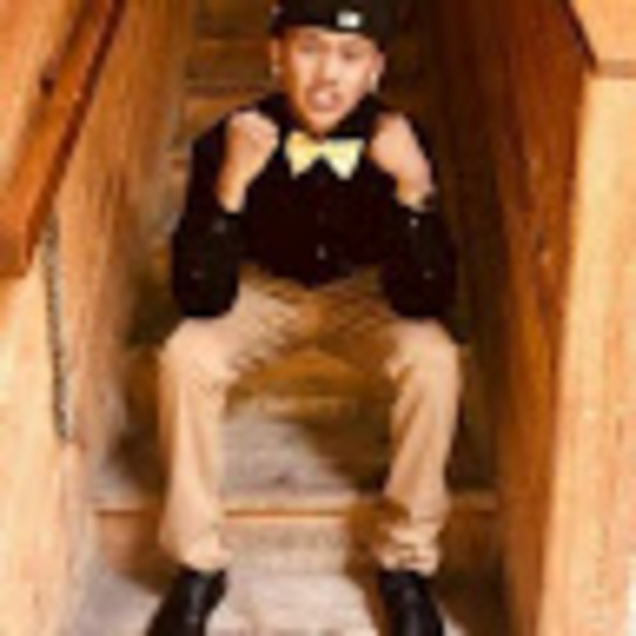 Meet your Posher, Wyat - Picture 1 of 1